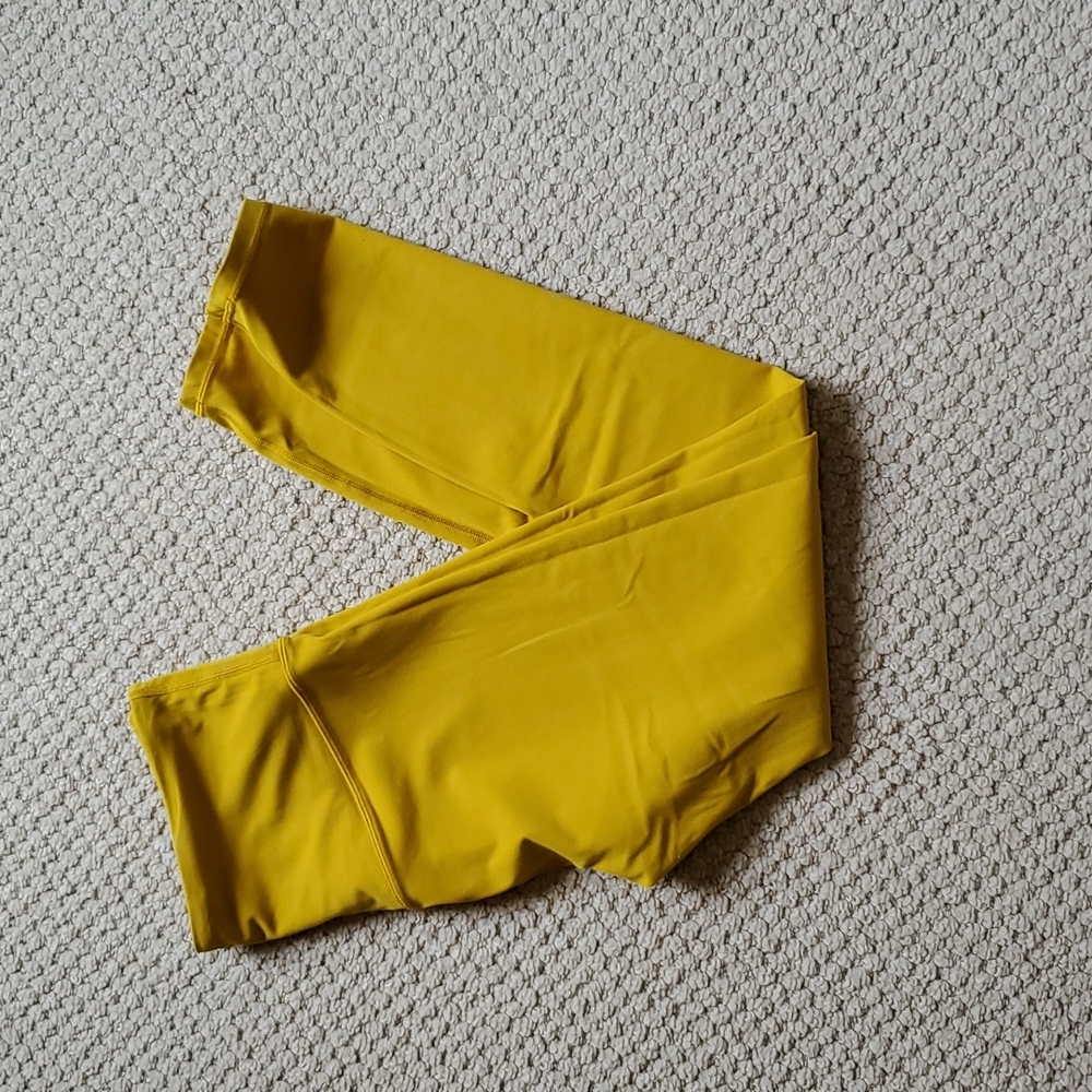 Elation Ultra High Rise Elation Tight Sz M
